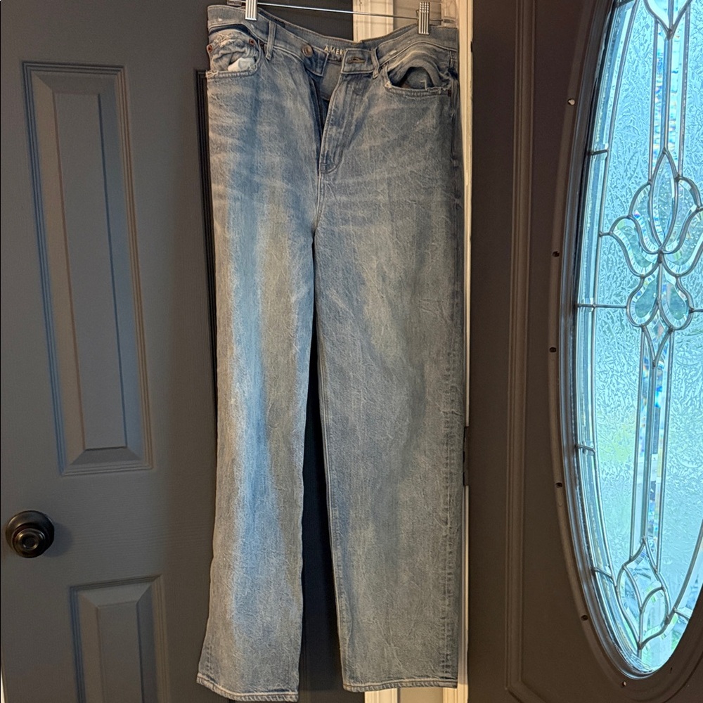 American Eagle Light Blue Denim Jeans